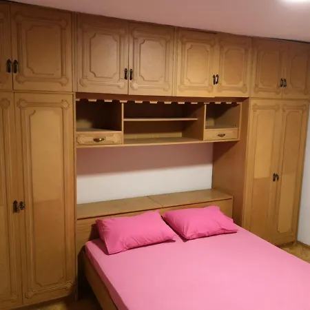 Guest house White Night Skopje